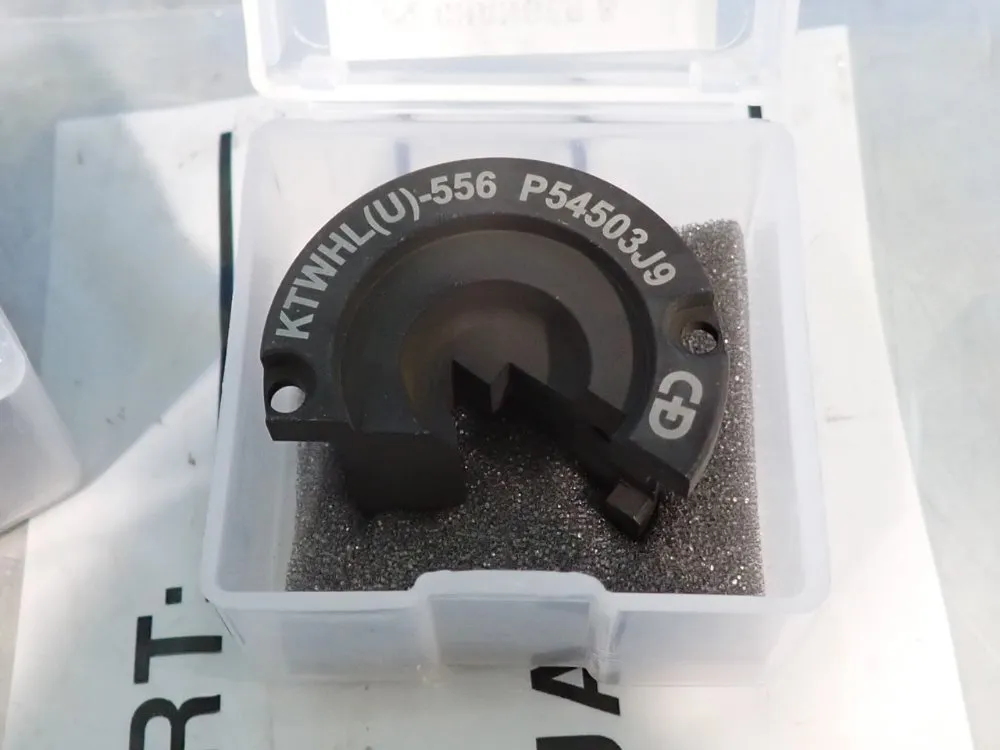 Changer & Dresser Corp Lot Of 2 Cutter Holders - Ktwhl(u)-556