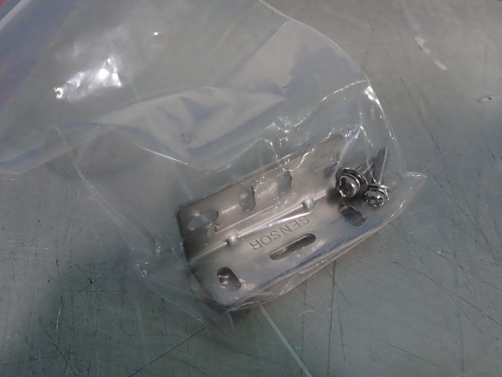 Omron Photoelectric Switch - E3s-at61-l