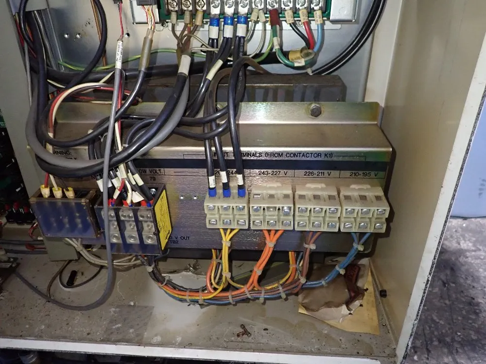 Haas 23" X 52" Cnc Vmc - Vf5