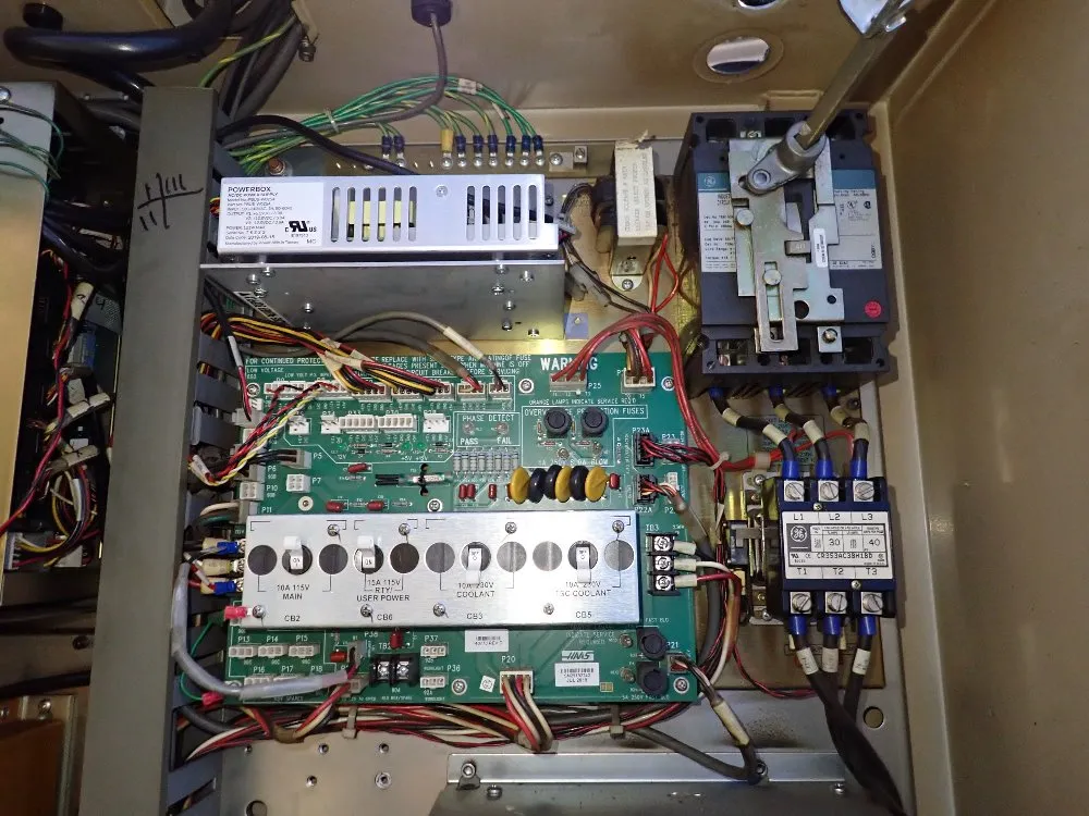 Haas 23" X 52" Cnc Vmc - Vf5