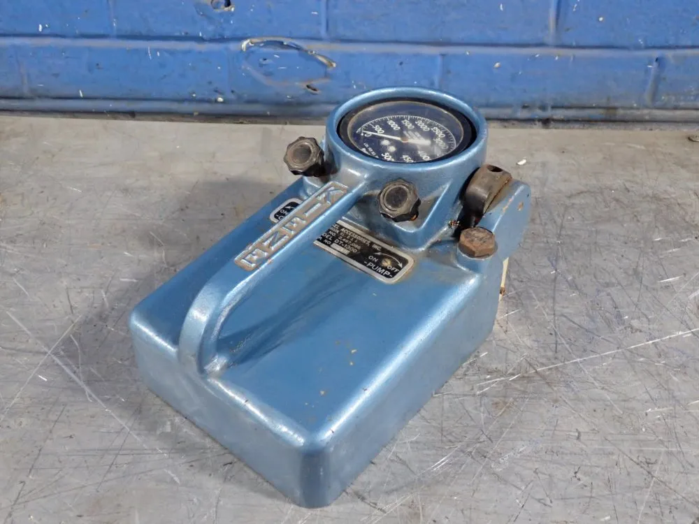 Kiene Diesel Accessories Fuel Injection Nozzle Tester - Dt-1300