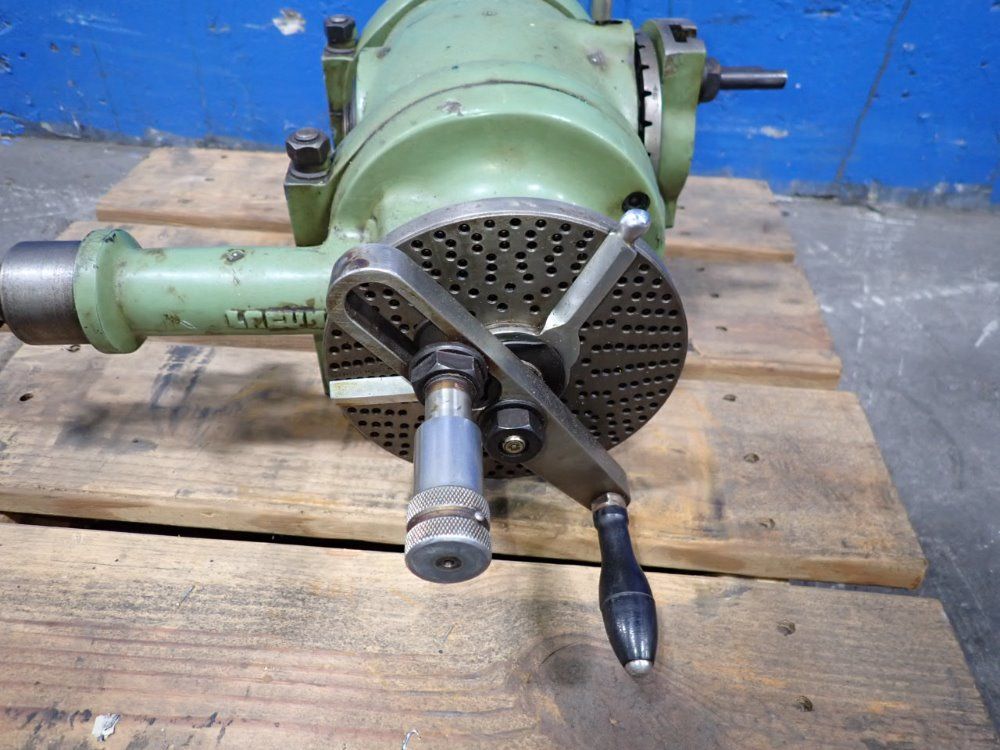 Universal Dividing Head