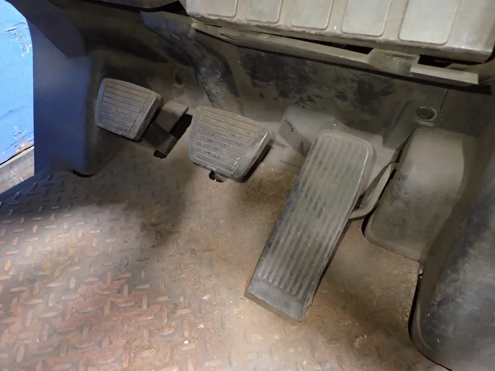 Nissan 3900 Lbs Propane Forklift - Mpl01a20lv