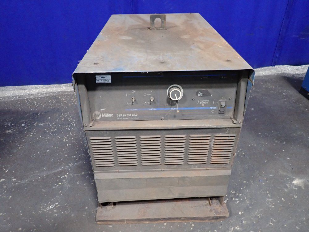 Miller 450 Amp Welder - Deltaweld 452