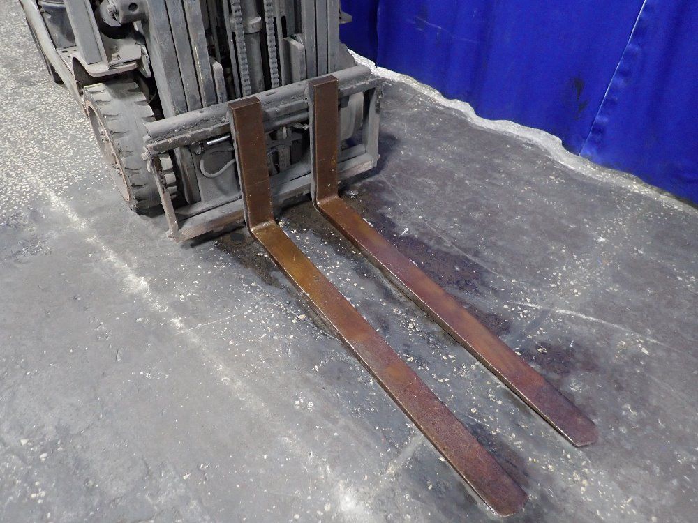 Nissan 4400 Lbs Propane Forklift - Mcp1f2a25lv