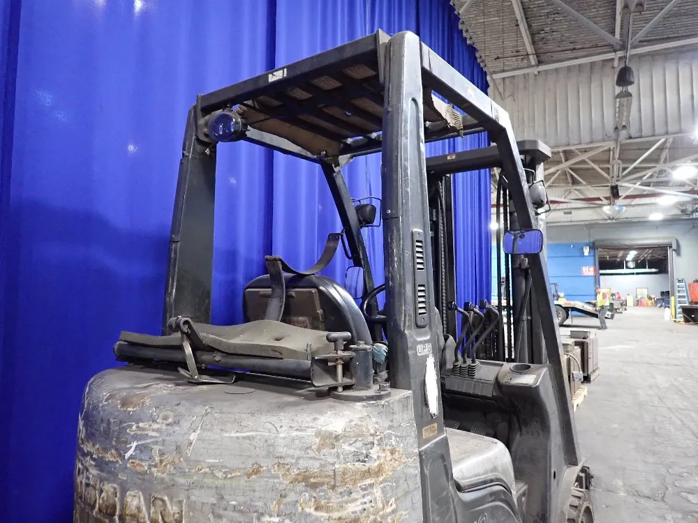 Nissan 4400 Lbs Propane Forklift - Mcp1f2a25lv