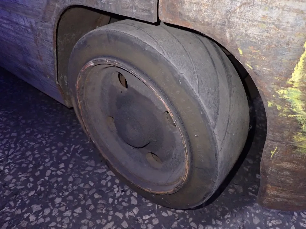 Nissan 4400 Lbs Propane Forklift - Mcp1f2a25lv