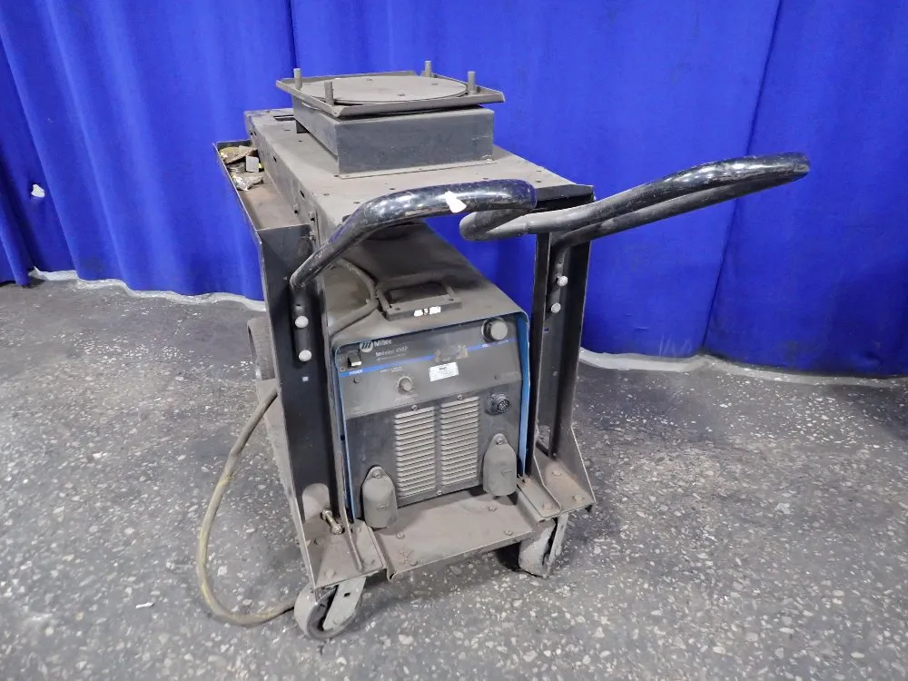 Miller 450 Amp Welder - Invision 456p