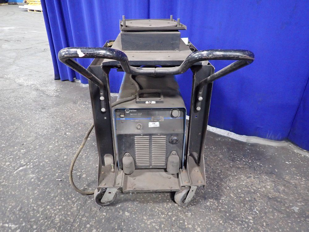 Miller 450 Amp Welder - Invision 456p