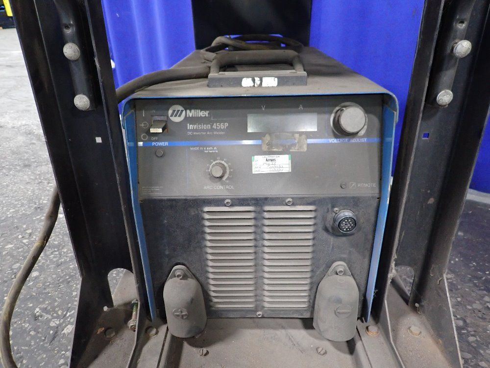 Miller 450 Amp Welder - Invision 456p