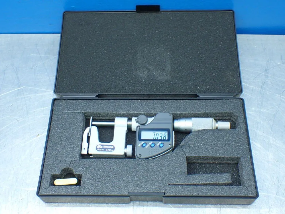 Mitutoyo Uni-mike Digimatic Micrometer W/ Iterchangable Anvils - 317-251-30