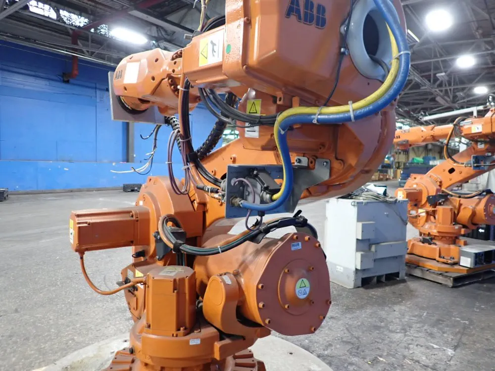 Abb Robot - Irb6640 M2004