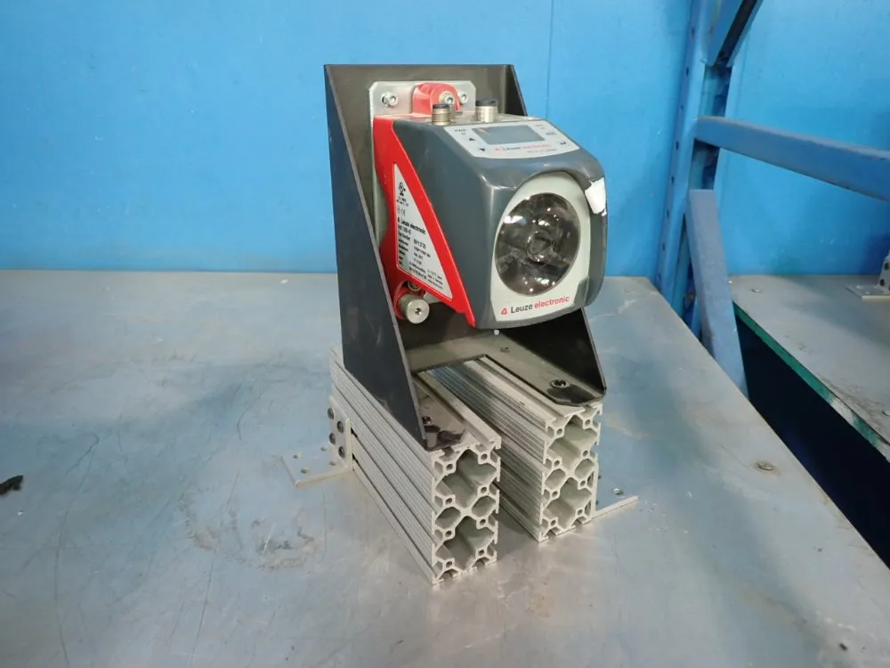 Leuze Electronic Optical Distance Sensor - Ams 358i 40