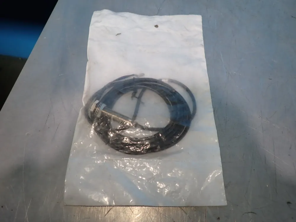 Allen Bradley Inductive Proximity Sensor - 872c-m4np12-e2