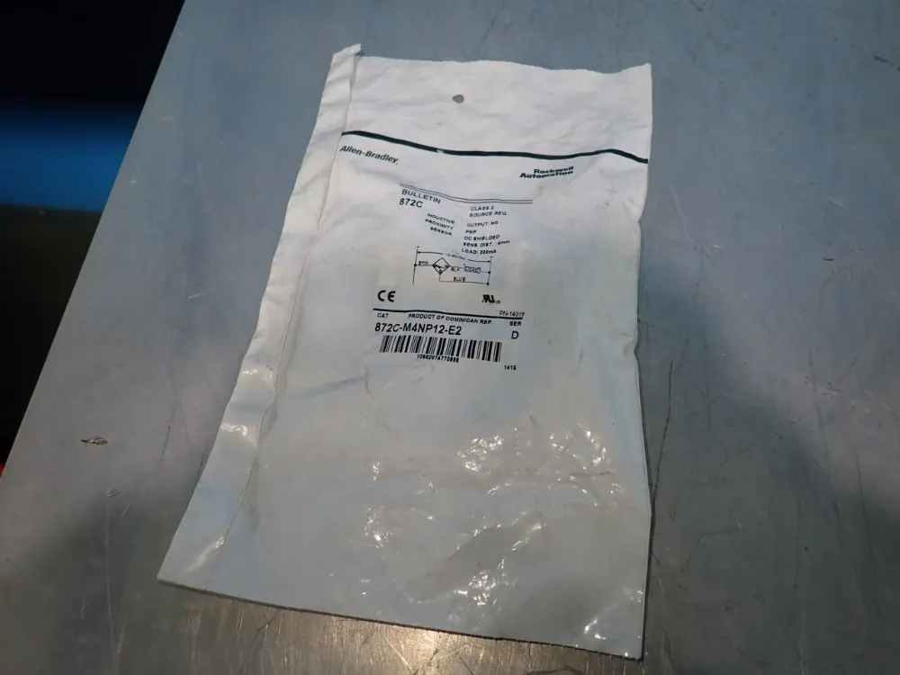 Allen Bradley Inductive Proximity Sensor - 872c-m4np12-e2