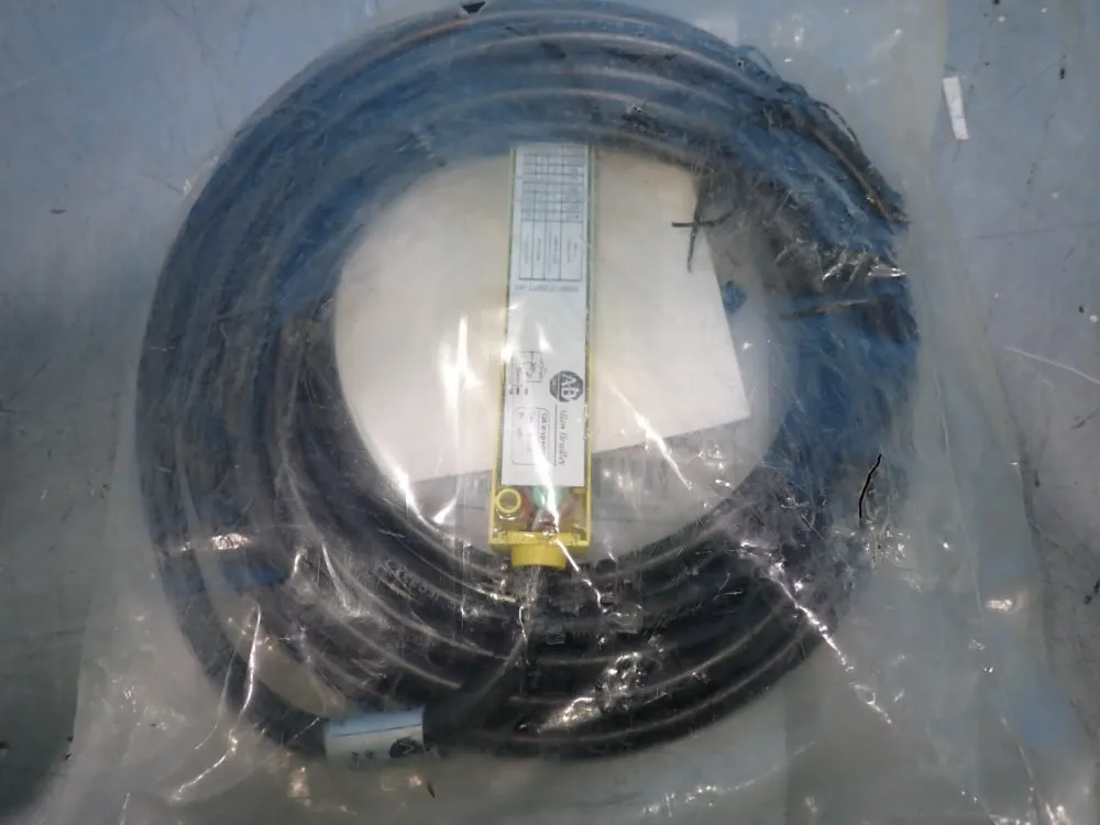 Allen Bradley Distribution Box - 898p-p38pt-a5