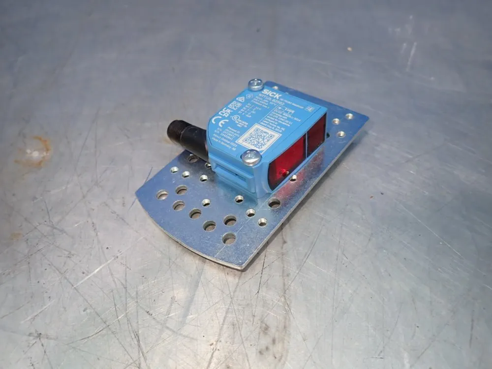 Sick Photoelectric Sensor - Wtt12l-b2562