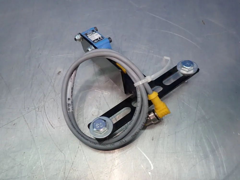 Sick Photoelectric Sensor - Gl10-p4111