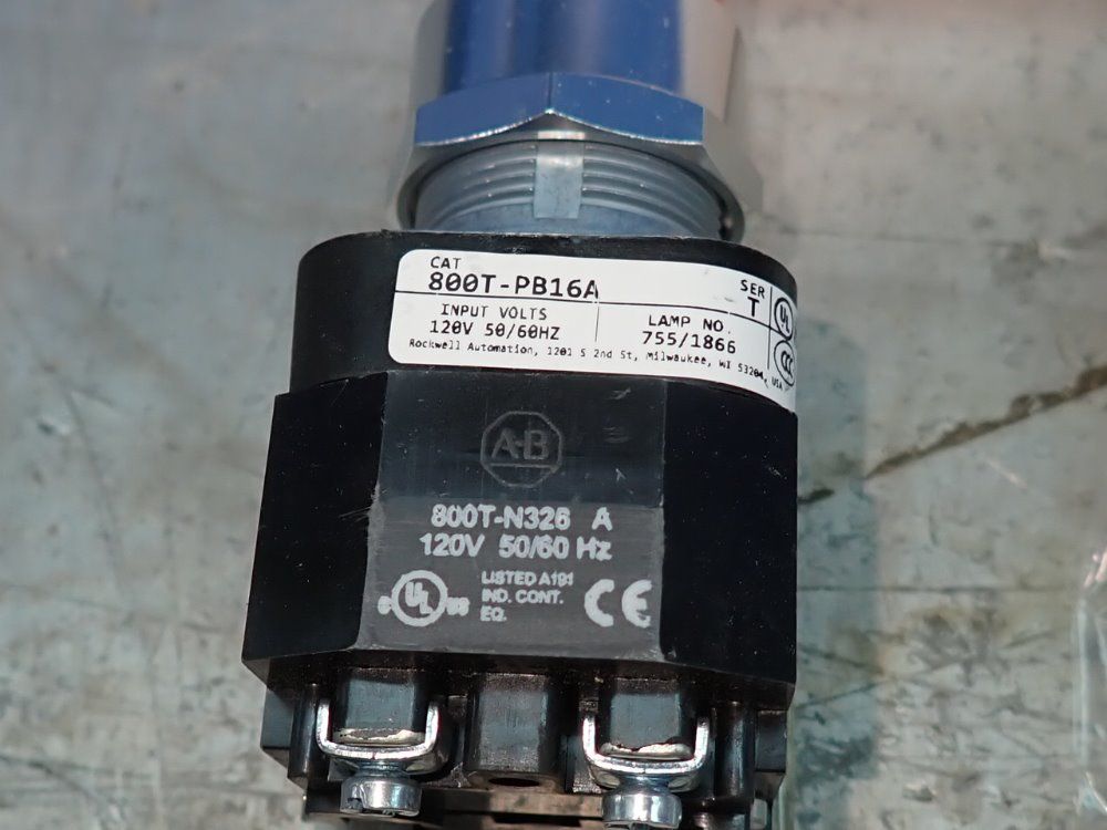 Allen Bradley Momentary Pushbutton - 800t-pb16a