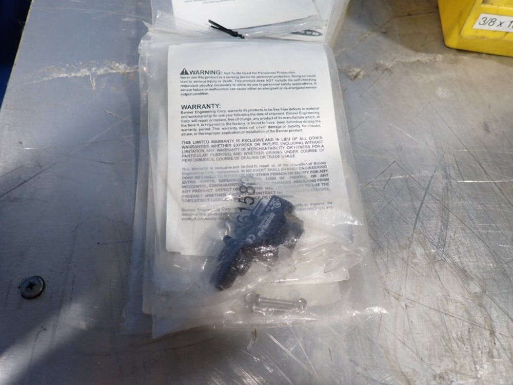 Banner Lot Of 7 Sensors - Ds18vp6lpq8