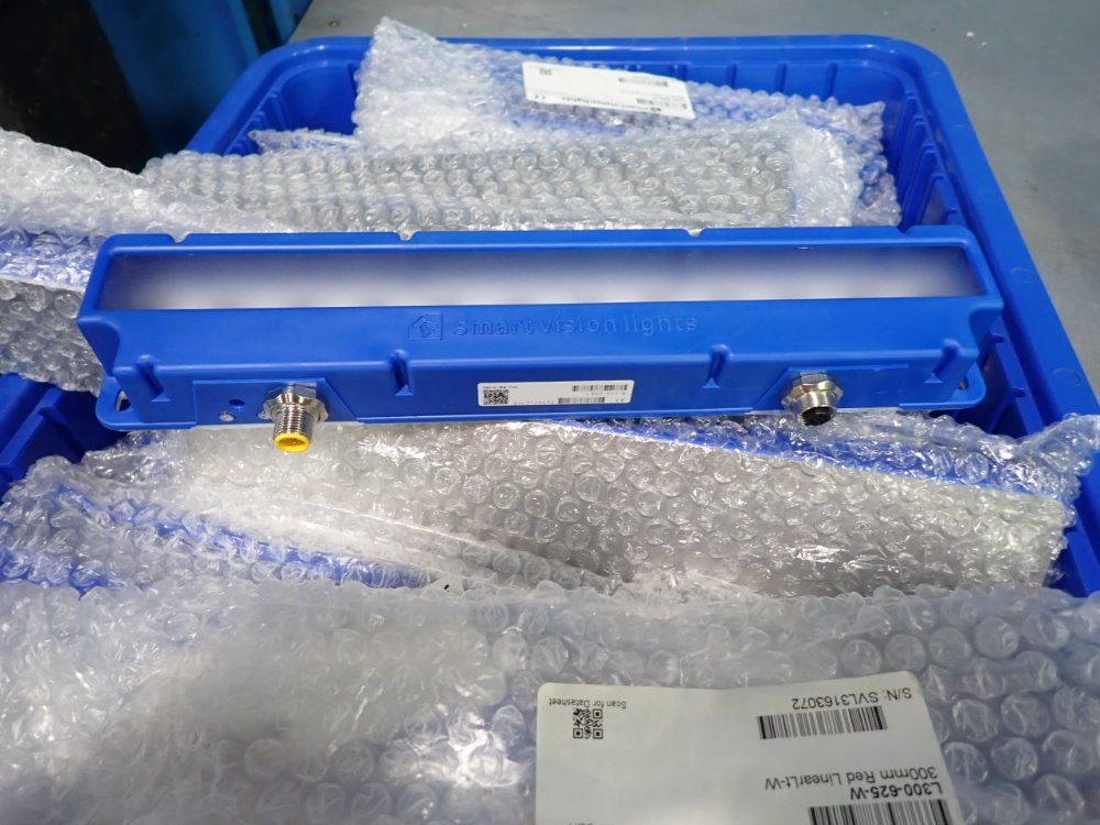 Smart Vision Lights 11 1/2" X 1" Lot Of 23 Linear Light Bars - L300-625-w