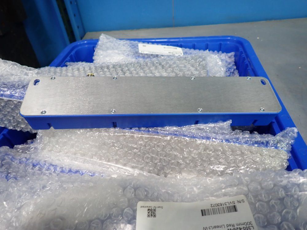 Smart Vision Lights 11 1/2" X 1" Lot Of 23 Linear Light Bars - L300-625-w