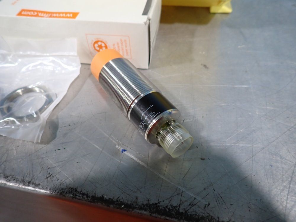 Ifm Lot Of 12 Inductive Sensors - Ii5483