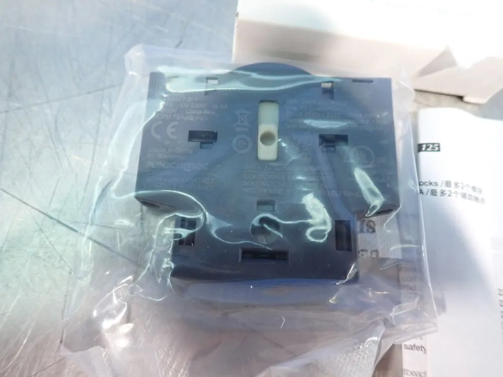 Socomec Lot Of 9 Auxiliary Contact - 22990001