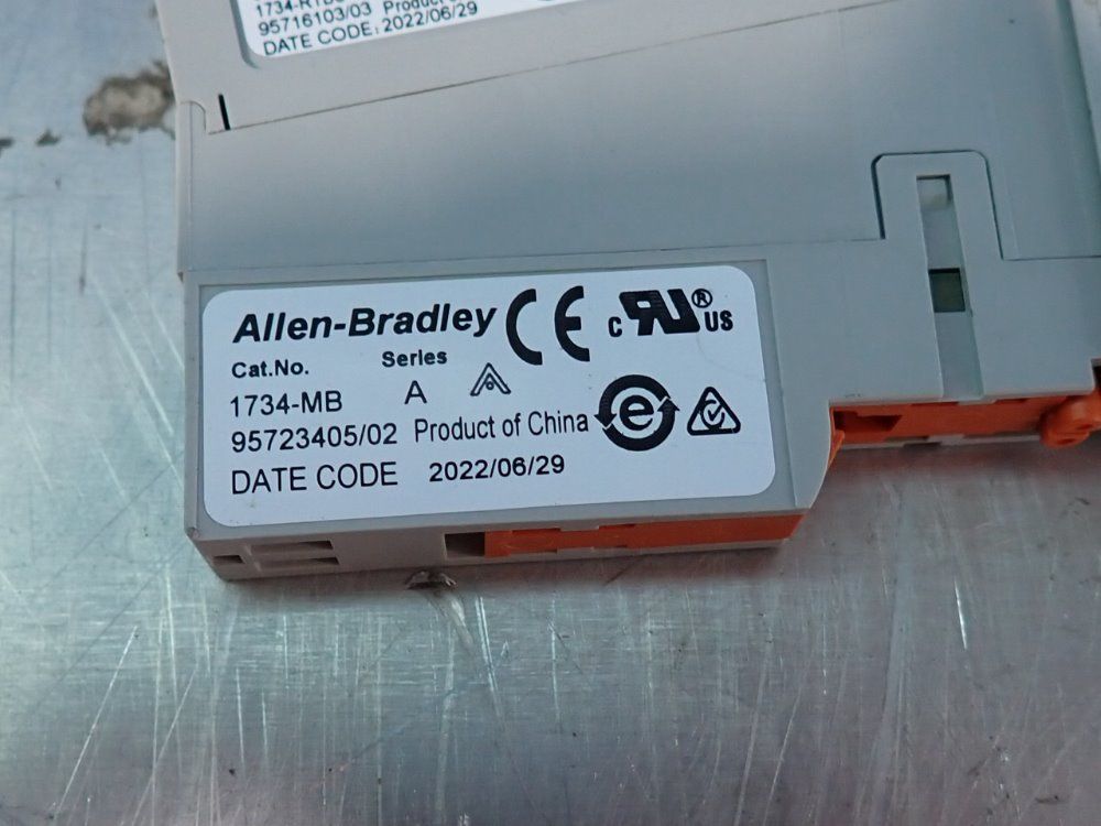 Allen Bradley Lot Of 16 I/o Mounting Bases - 1734-tbs