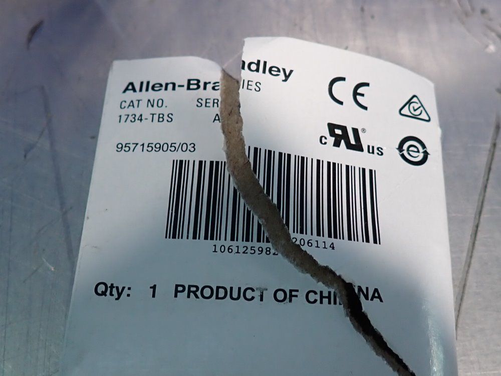 Allen Bradley Lot Of 16 I/o Mounting Bases - 1734-tbs