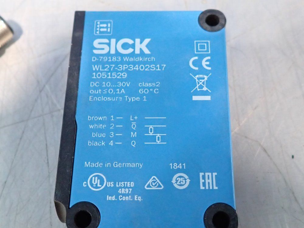 Sick Photoelectric Sensor - Wl27-3p3402s17
