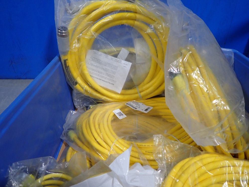 Molex Woodhead Cables, Qty: 10 - 1300100497, 1200661035