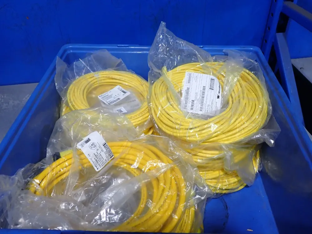 Molex Woodhead Cables, Qty: 9 - 1300100871, 1200661043