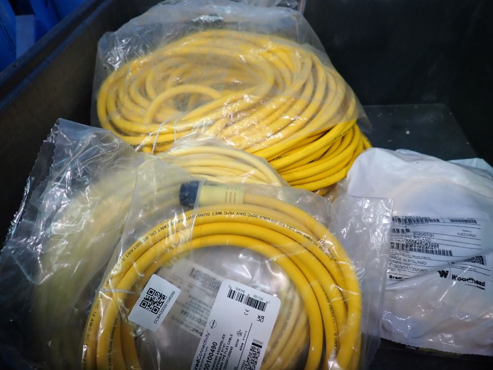Molex Woodhead Cables, Qty: 9