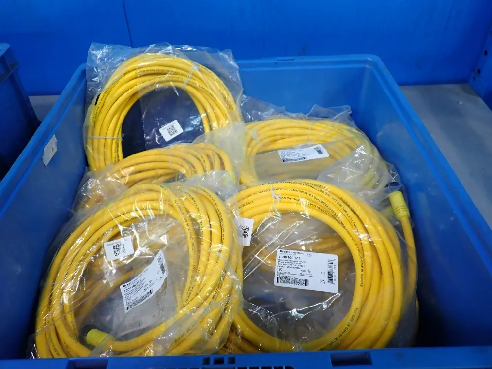 Molex Woodhead Cables, Qty: 8