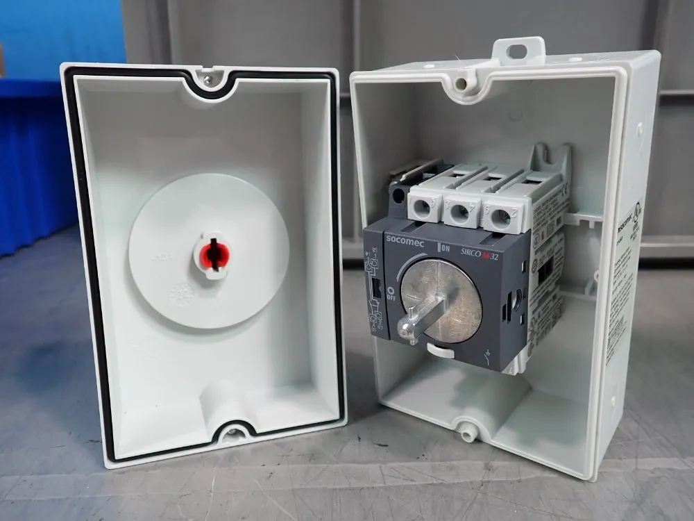 Socomec Rotary Enclosed Disconnect Switch - 22143503