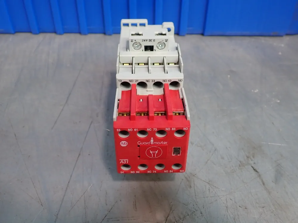 Allen-bradley Safety Control Relay - 700s-cf620ejc