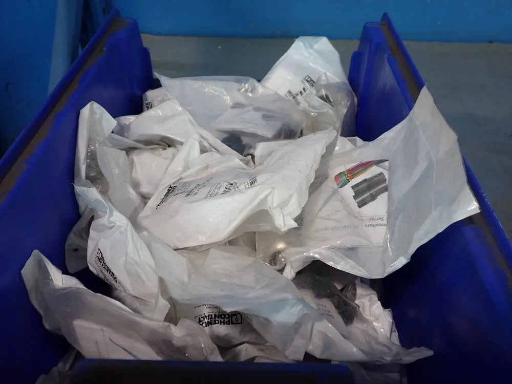 Phoenix Contact Device Connector, Qty: 39 - Ca-17p1n8a8008s