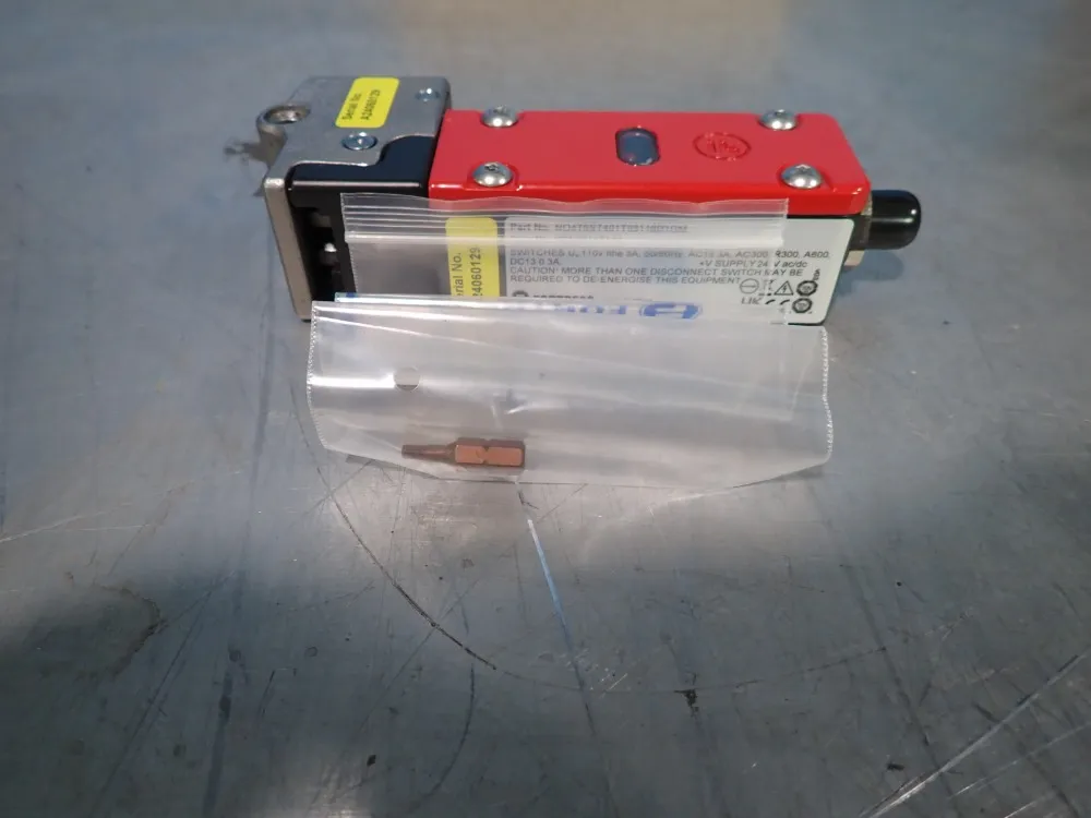 Fortress Switch - No4t6st401t03116d1gm