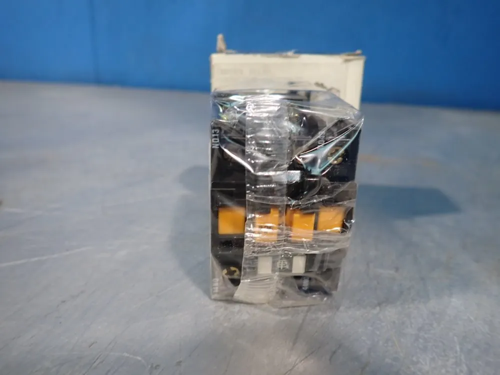 Telemecanique Control Relay - Ca2dn1229fa65