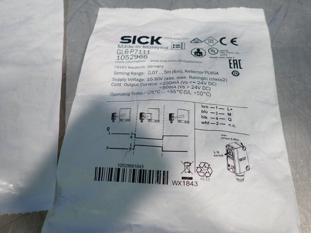 Sick Lot Of 3 Photoelectric Sensor - Gl6-p7111, Hl18-p4b3ba