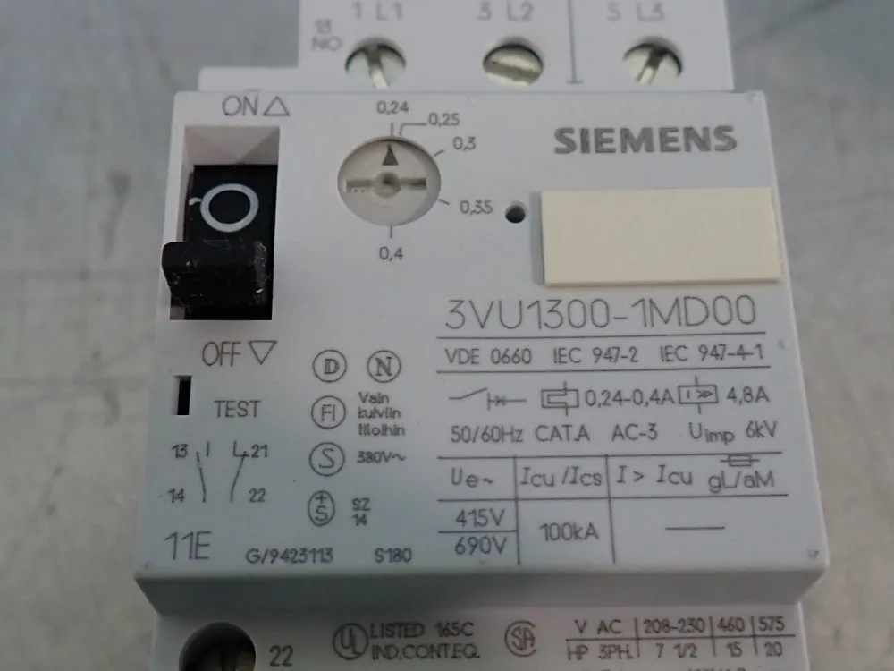 Siemens Circuit Breaker - 3vu1300-1md00