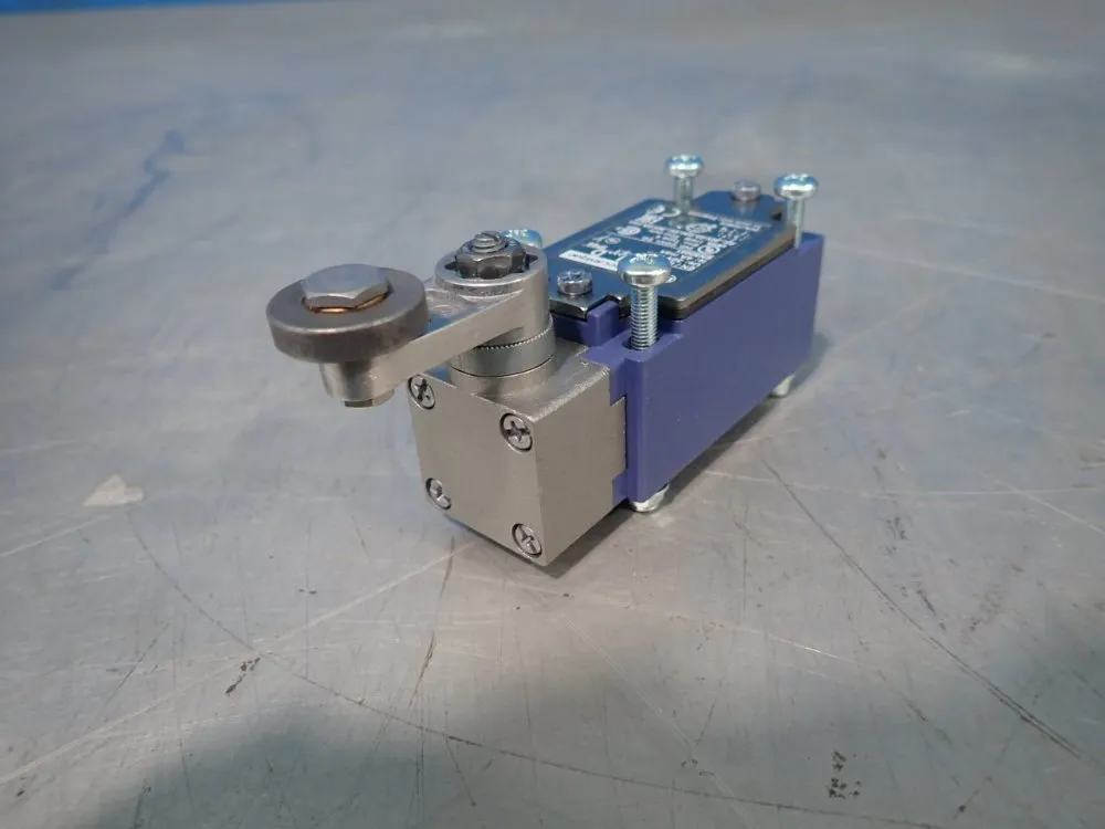 Telemecanique Limit Switch - Xckjd