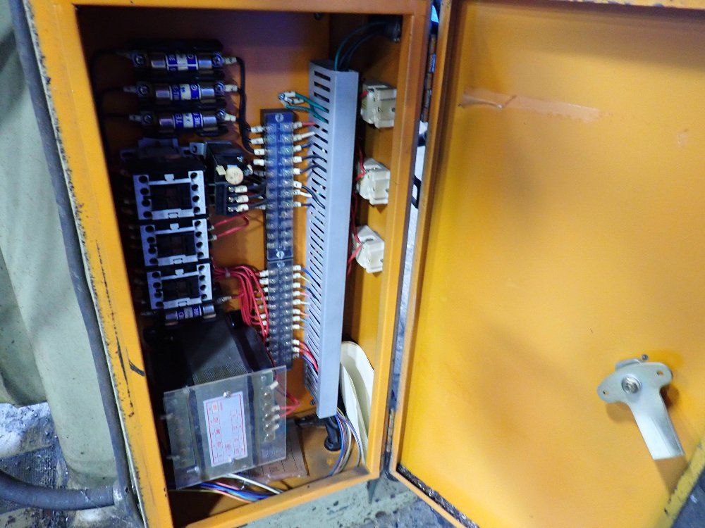 Willis-microcut 50" X 10" Vertical Mill - 1050