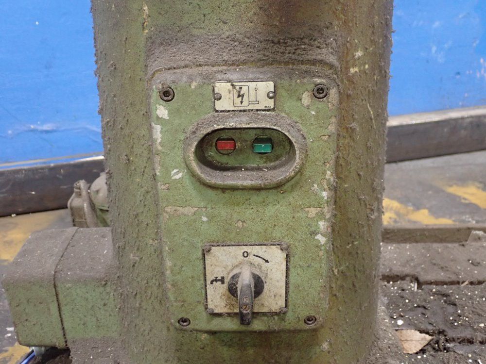 Hercules 8" X 31" Radial Arm Drill