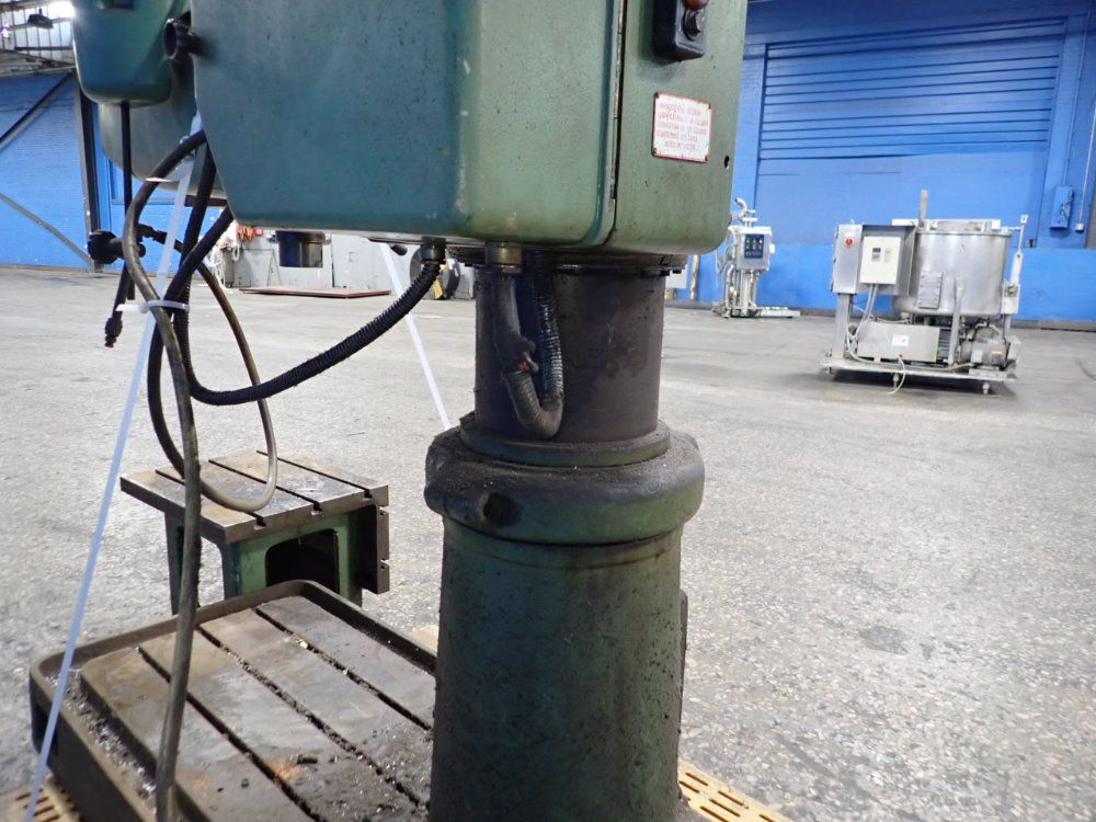 Hercules 8" X 31" Radial Arm Drill