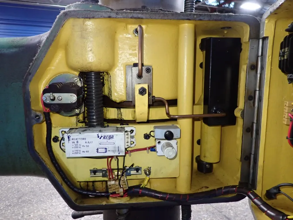 Hercules 8" X 31" Radial Arm Drill