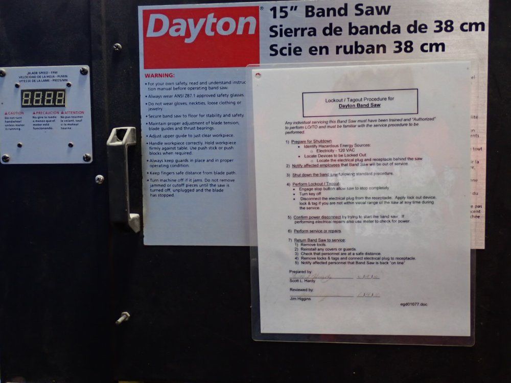 Dayton Electric 15" Vertical Bandsaw - 2ac27a