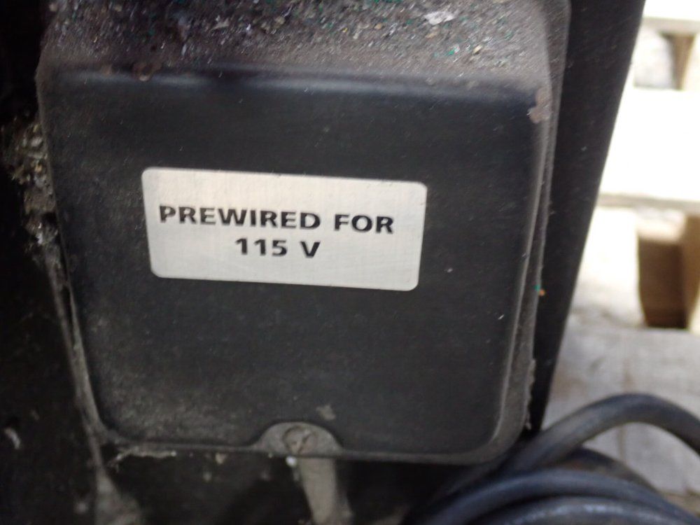 Dayton Electric 15" Vertical Bandsaw - 2ac27a