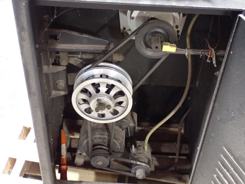 Dayton Electric 15" Vertical Bandsaw - 2ac27a